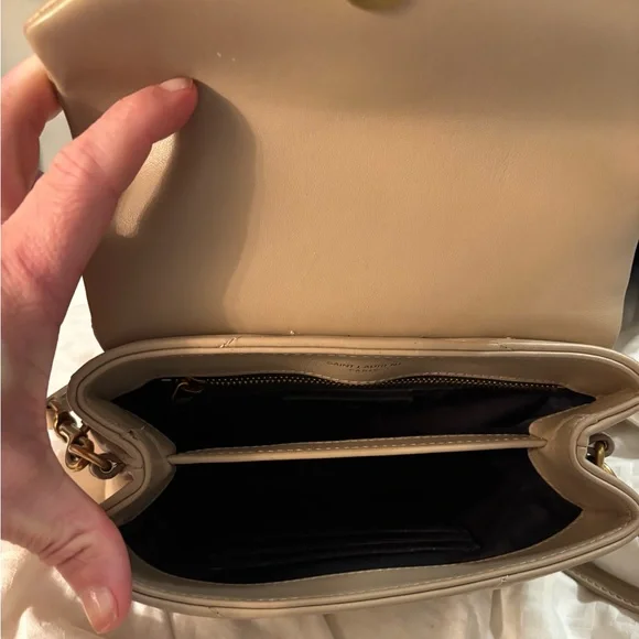 SAINT LAURENT

Calfskin Y Quilted Monogram Toy Loulou Crossbody Bag Dark Beige - Picture 3 of 11